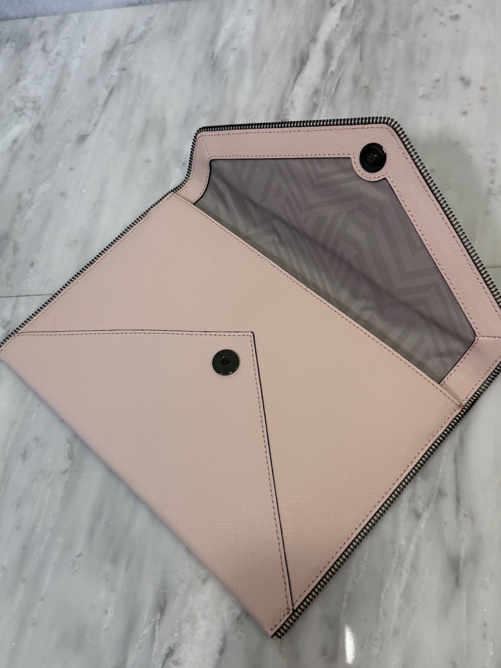 Rebecca Minkoff Blush Pink Leo Envelope Clutch - Picture 4 of 7